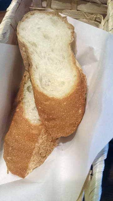 ランチのパン